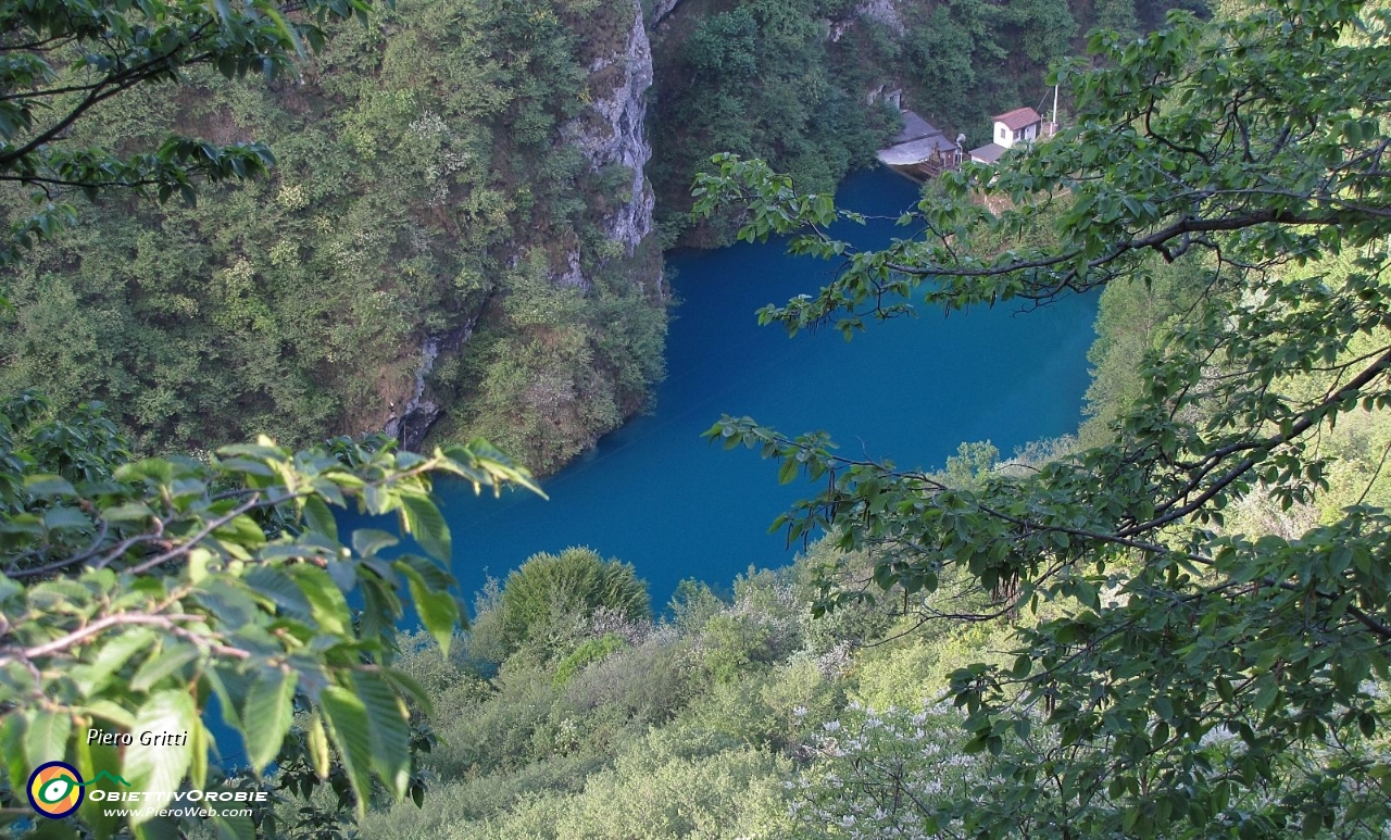 02 Un laghetto del   torrente Ogna....JPG